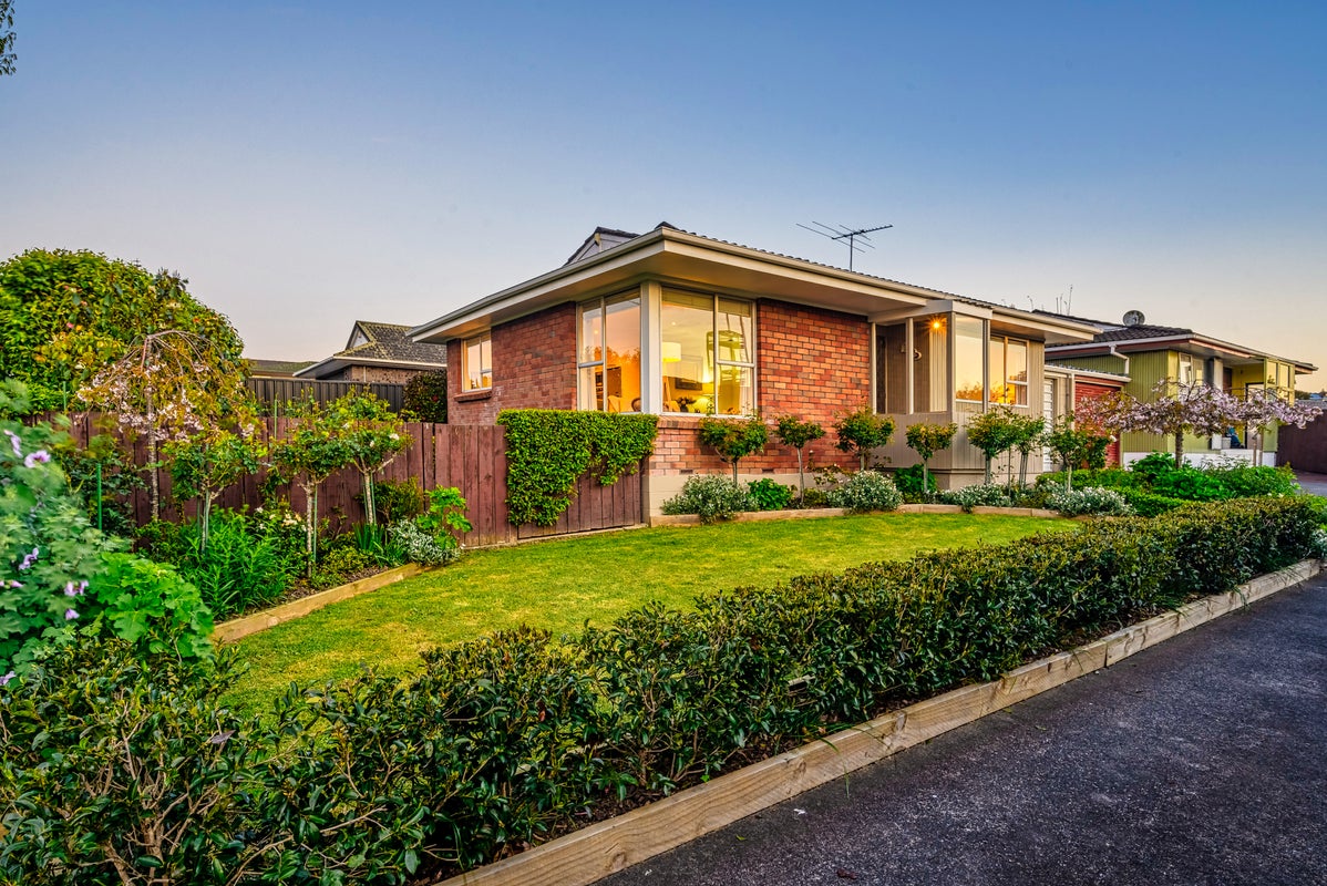 1/515 Pakuranga Road, Howick, Auckland - Carousel 1