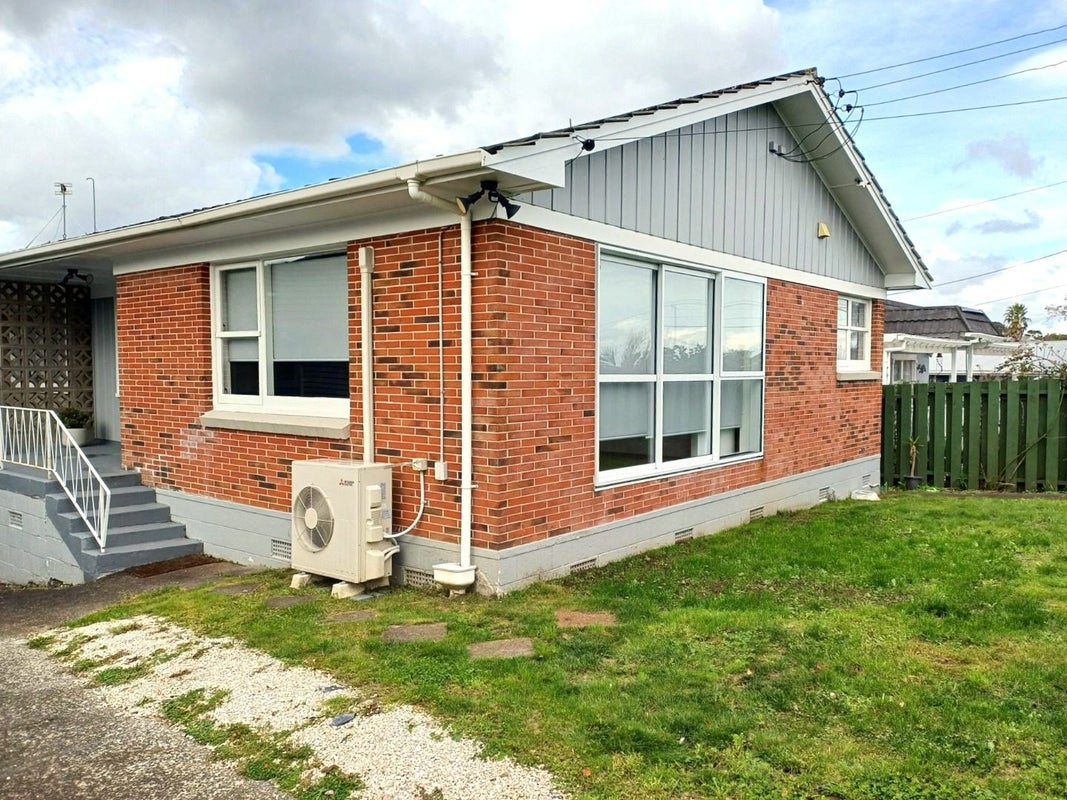 1/112 New Windsor Road, New Windsor, Auckland - Carousel 2