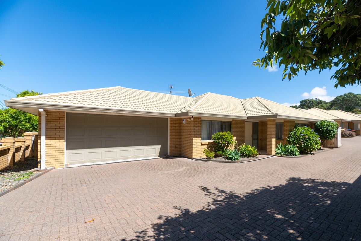 1/52 Turama Road, Royal Oak, Auckland - Carousel 1