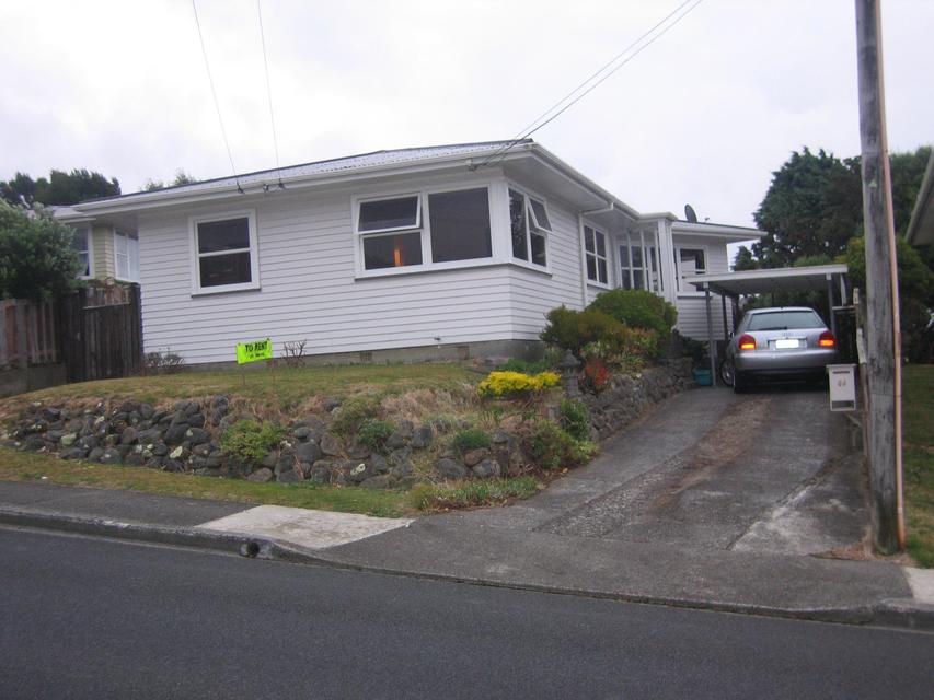 65 Mark Avenue, Paparangi, Wellington - Carousel 1