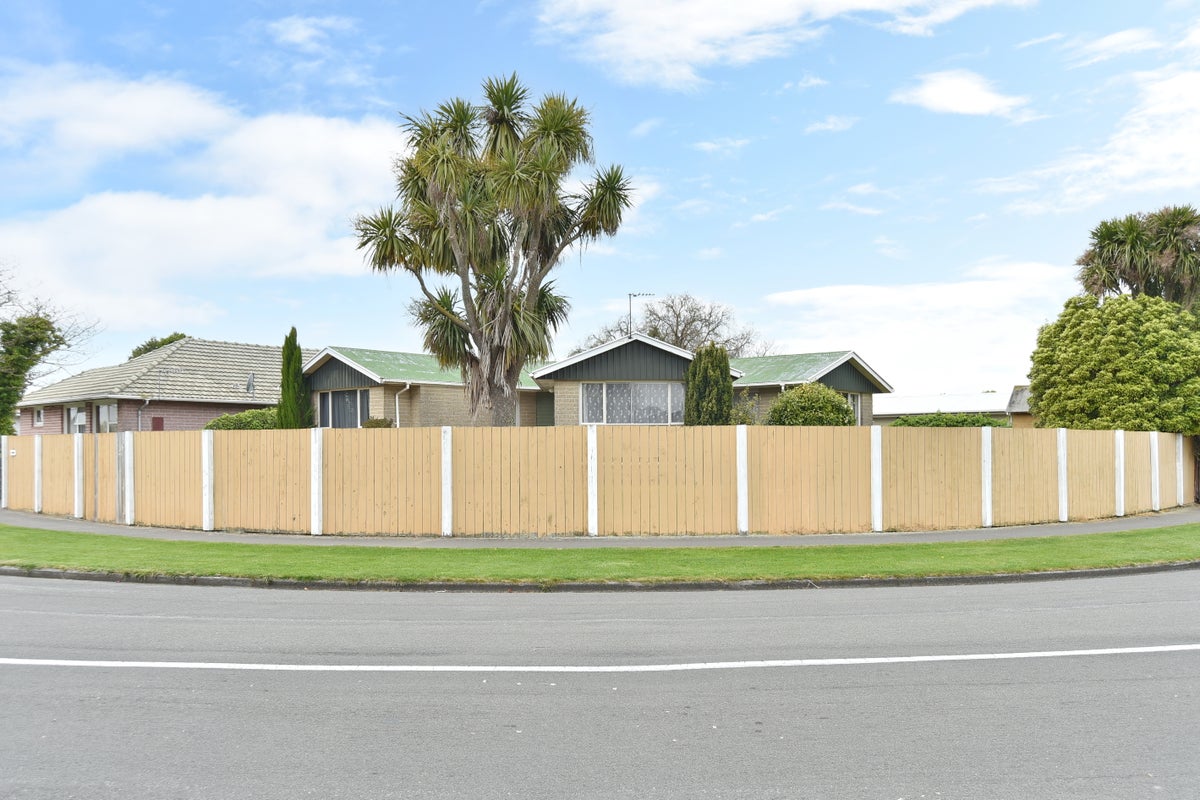 46 Reynolds Avenue, Bishopdale, Christchurch - Carousel 1