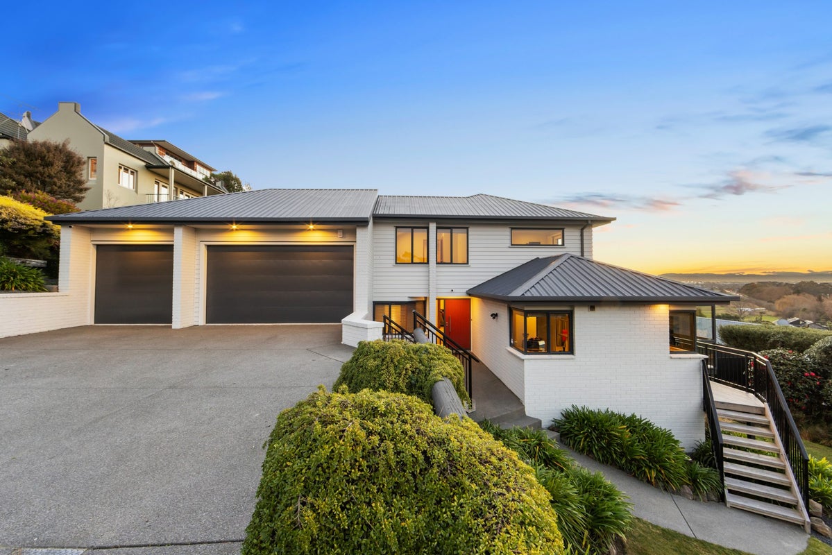 14 Uldale Place, Westmorland, Christchurch - Carousel 29