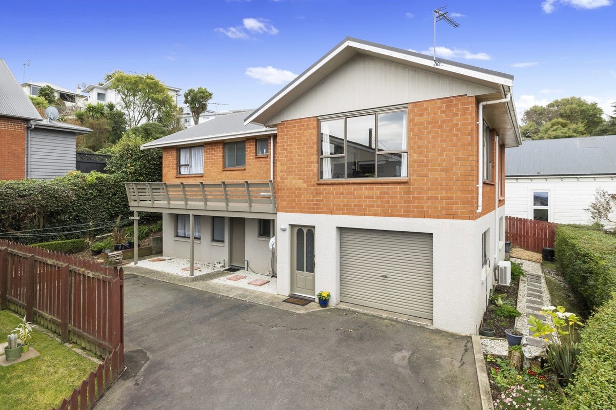 11A Bellevue Street, Belleknowes, Dunedin - Carousel 2
