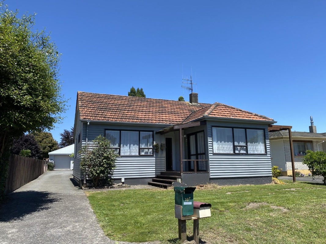 16 Nineteenth Avenue, Tauranga South, Tauranga - Carousel 1