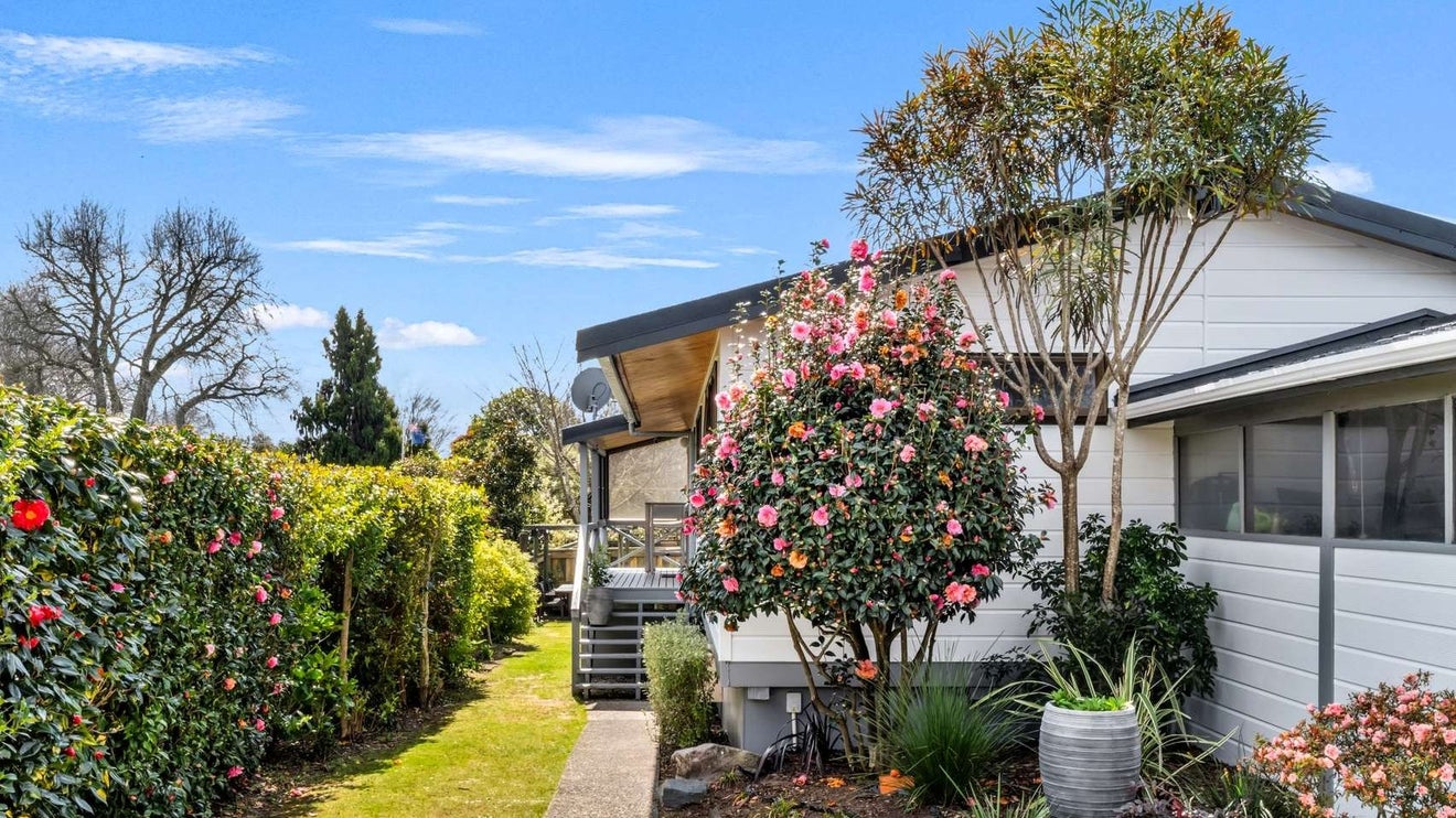 55A Devon Street, Glenholme, Rotorua - Carousel 1