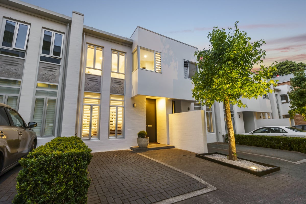 9 Fisher-Point Drive, Auckland Central, Auckland - Carousel 1