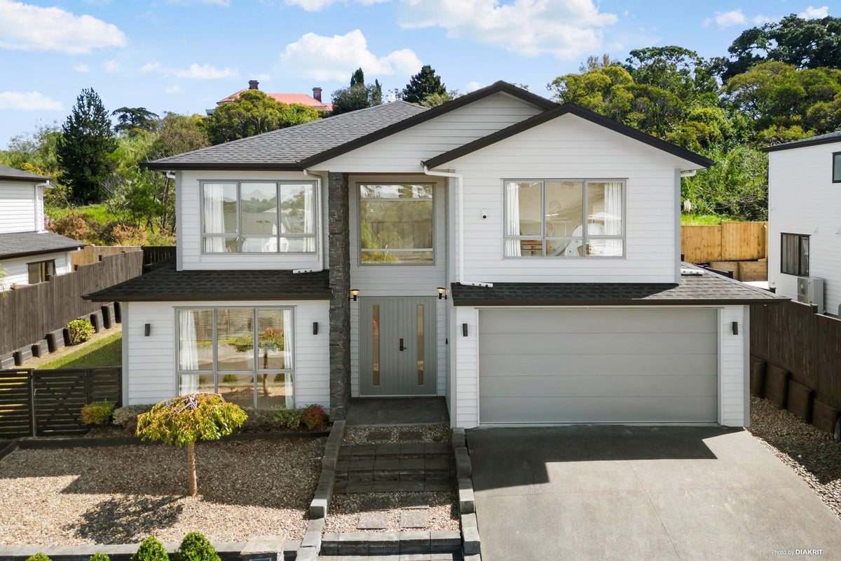 27 Vazey Way, Hobsonville, Auckland - Carousel 1
