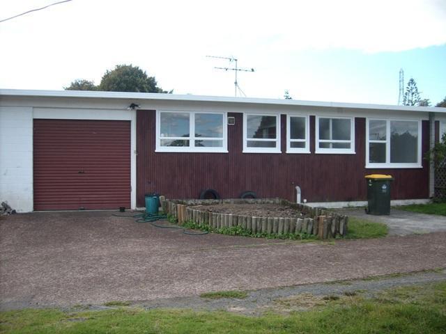 2/57 Cardiff Road, Pakuranga, Auckland - Carousel 1