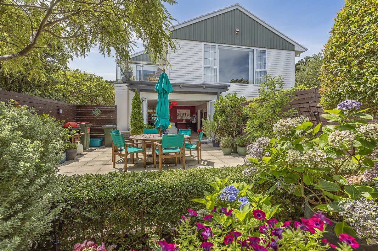 12 Madison Place, Miramar, Wellington - Carousel 1