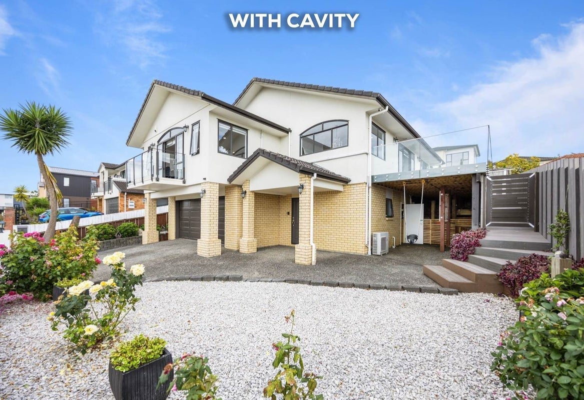49 Saralee Drive, Manurewa, Auckland - Carousel 1