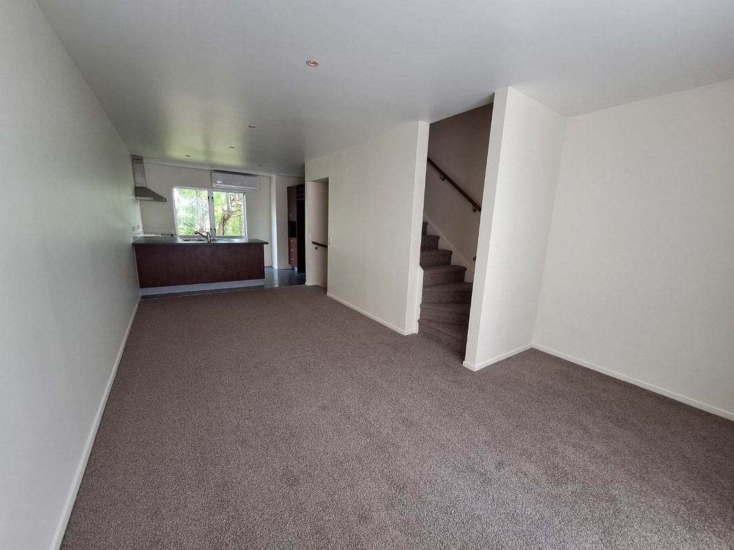 16/852 Mount Eden Road, Three Kings, Auckland - Carousel 2