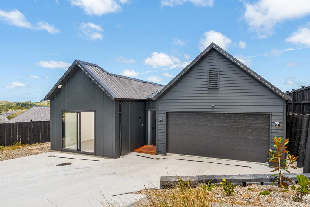 6 Ngarara Court, WARKWORTH - Carousel 1