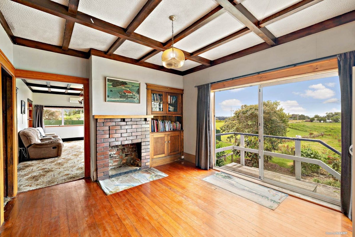 2634 Awhitu Road, Waiuku - Carousel 2