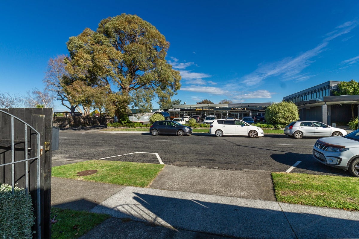 2 Allen Berry Avenue, Pirimai, Napier - Carousel 15
