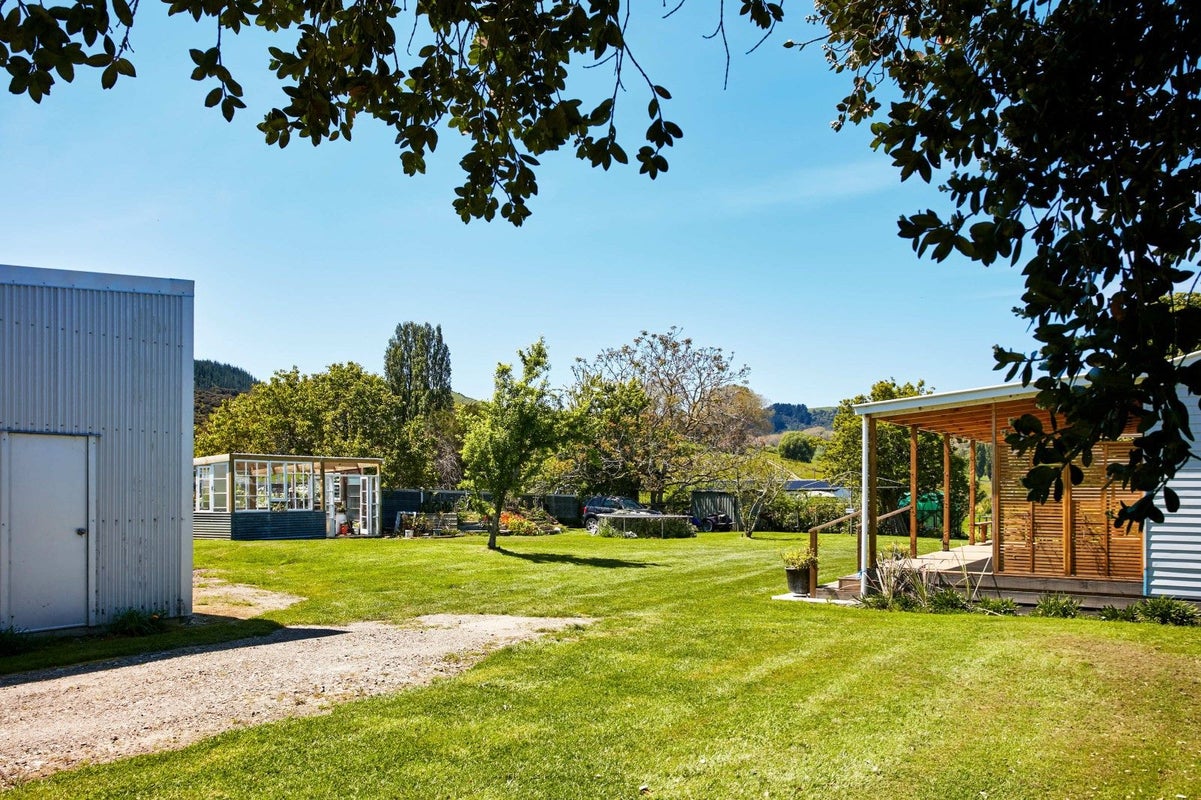 32 Waihirere Domain Road, Waihirere, Gisborne - Carousel 2