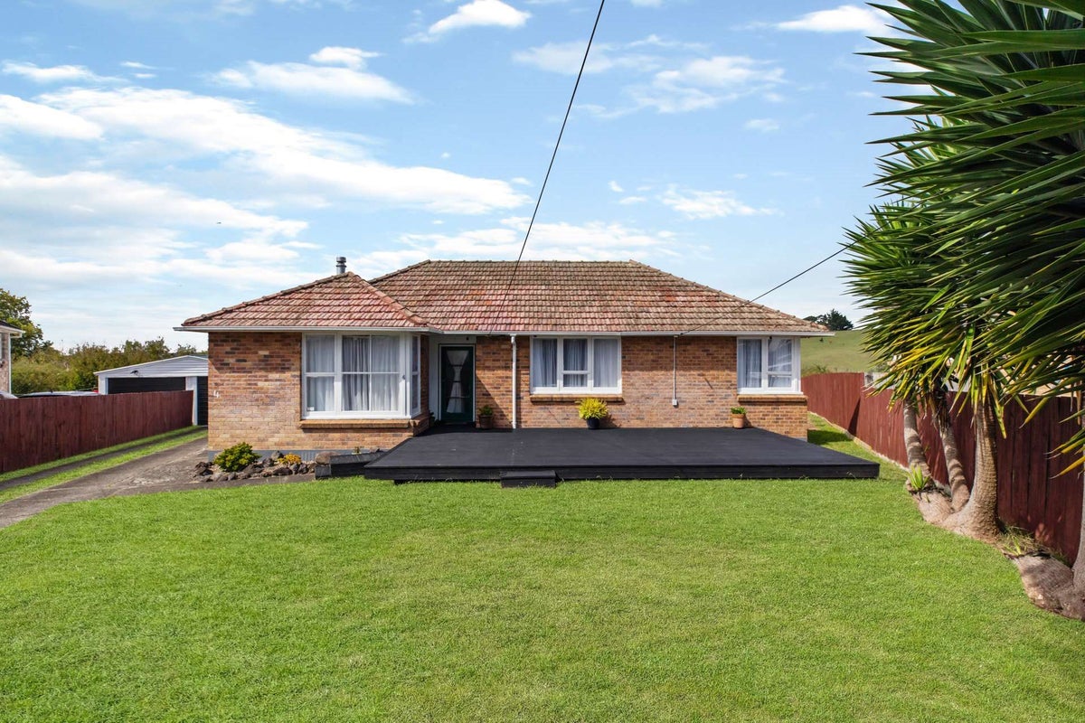 4 Tainui Street, Meremere - Carousel 2