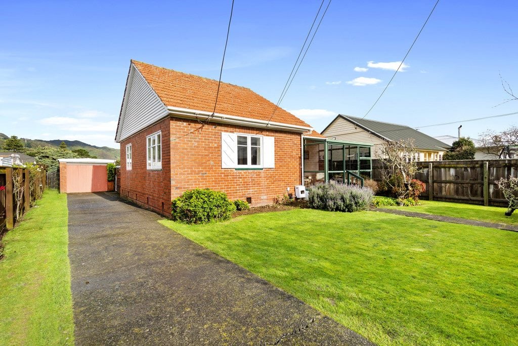 24 Douglas Street, Waiwhetu, Lower Hutt - Carousel 1