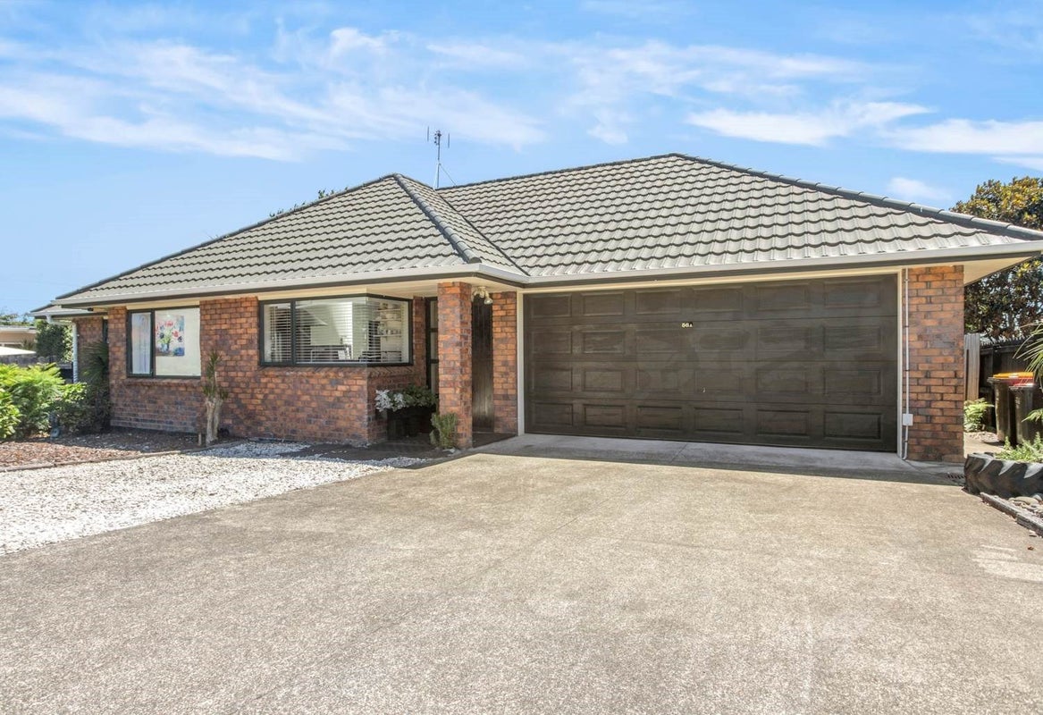 56A Crawford Avenue, Mangere Bridge, Auckland - Carousel 2