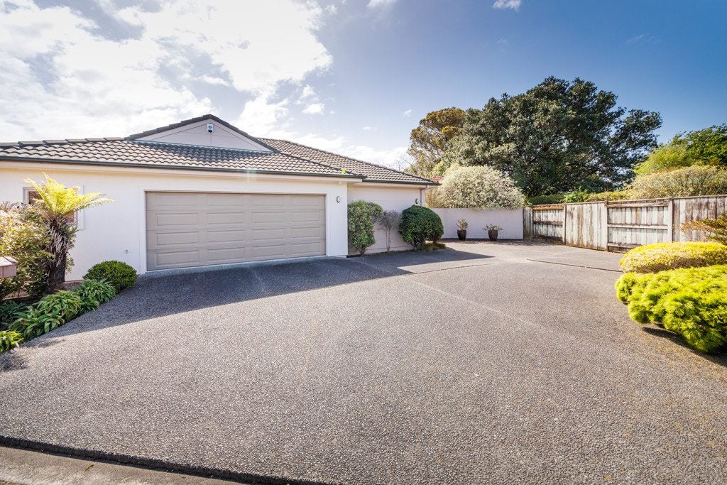 2 Kea Place, Fitzherbert, Palmerston North - Carousel 2