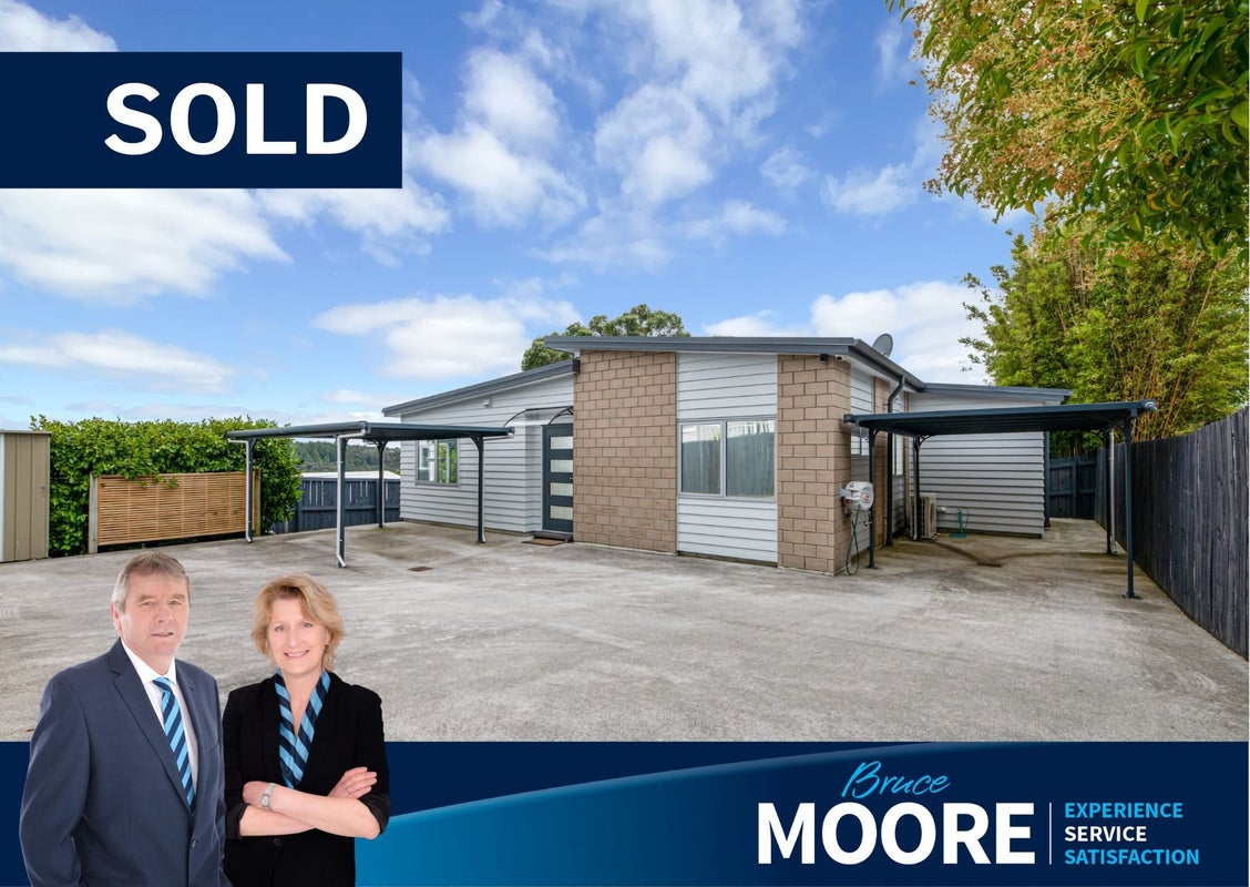 16A Pine Avenue, Henderson, Waitakere - Carousel 1