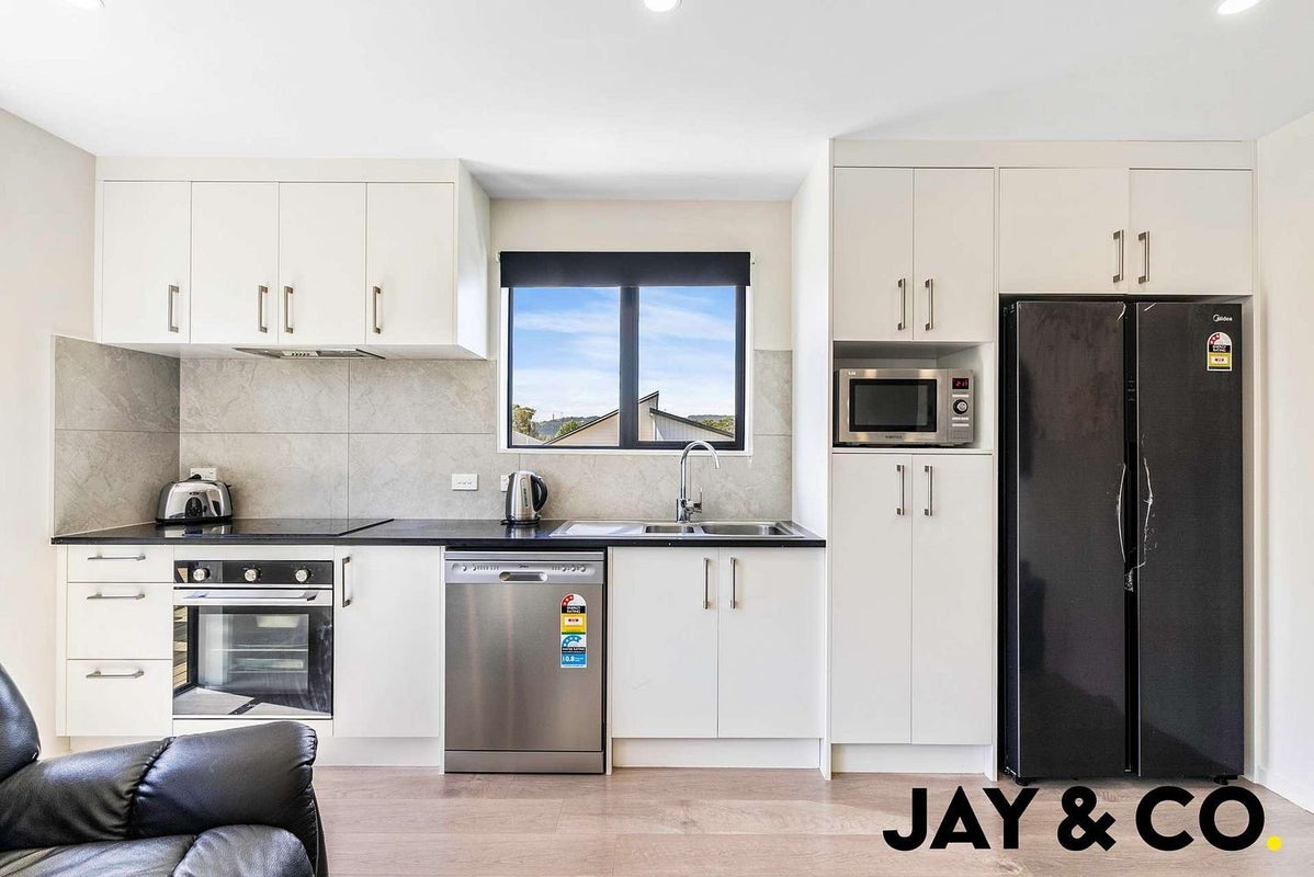 14 Auranga Drive, Karaka, Papakura - Carousel 2