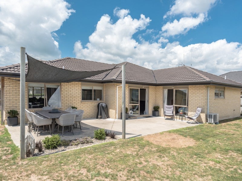 4 Rhys Avenue, Huntington, Hamilton - Carousel 1
