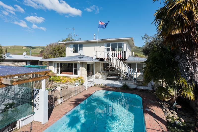 13 Mckenzie Street, Witherlea, Blenheim - Carousel 1