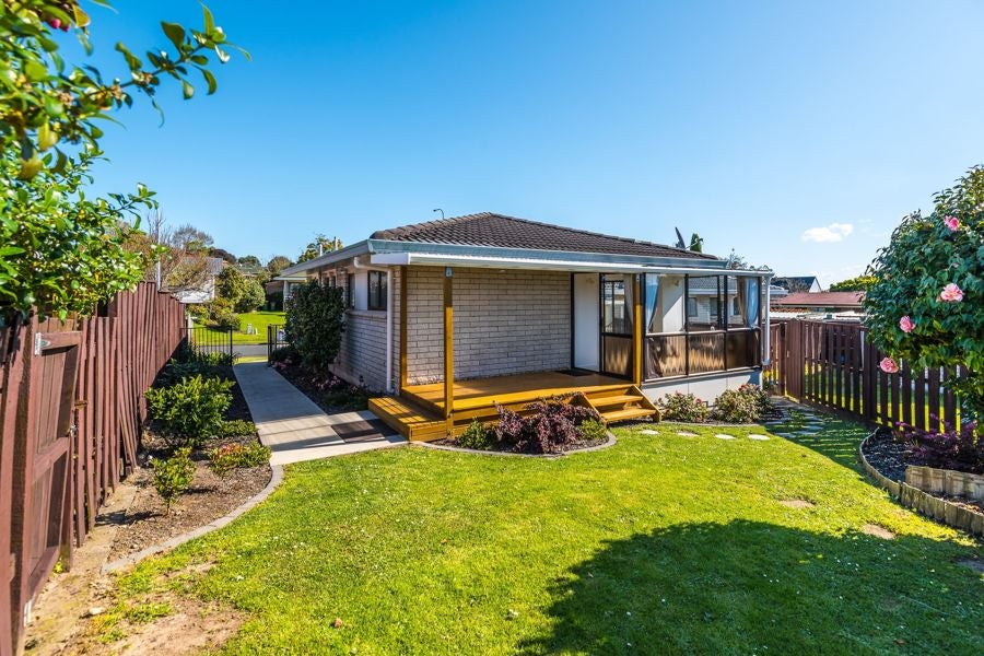 3/11 Cromdale Avenue, Highland Park, Auckland - Carousel 23