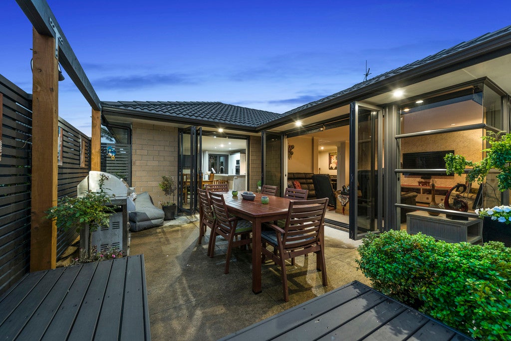 120 Oriental Parade, Papamoa Beach, Papamoa - Carousel 2