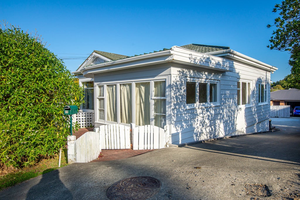 33 Woodland Road, Johnsonville, Wellington - Carousel 2