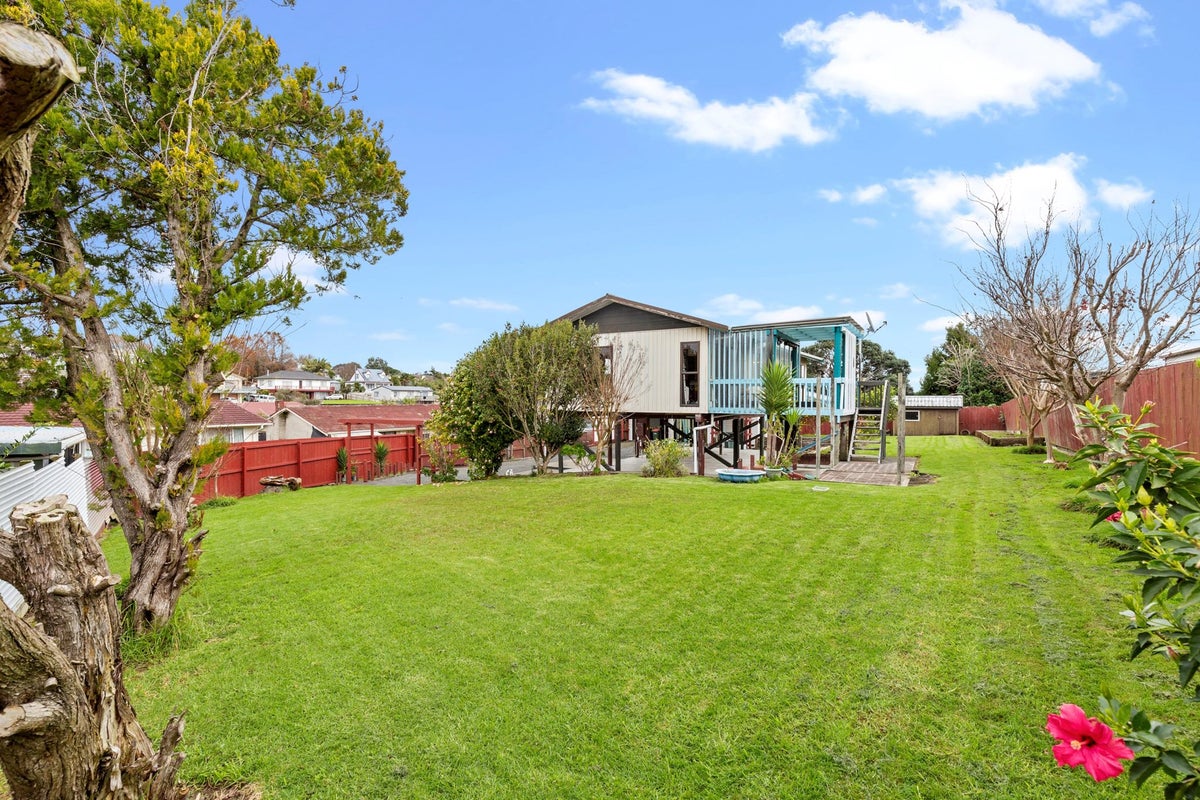 34 Charntay Avenue, Clover Park, Auckland - Carousel 2