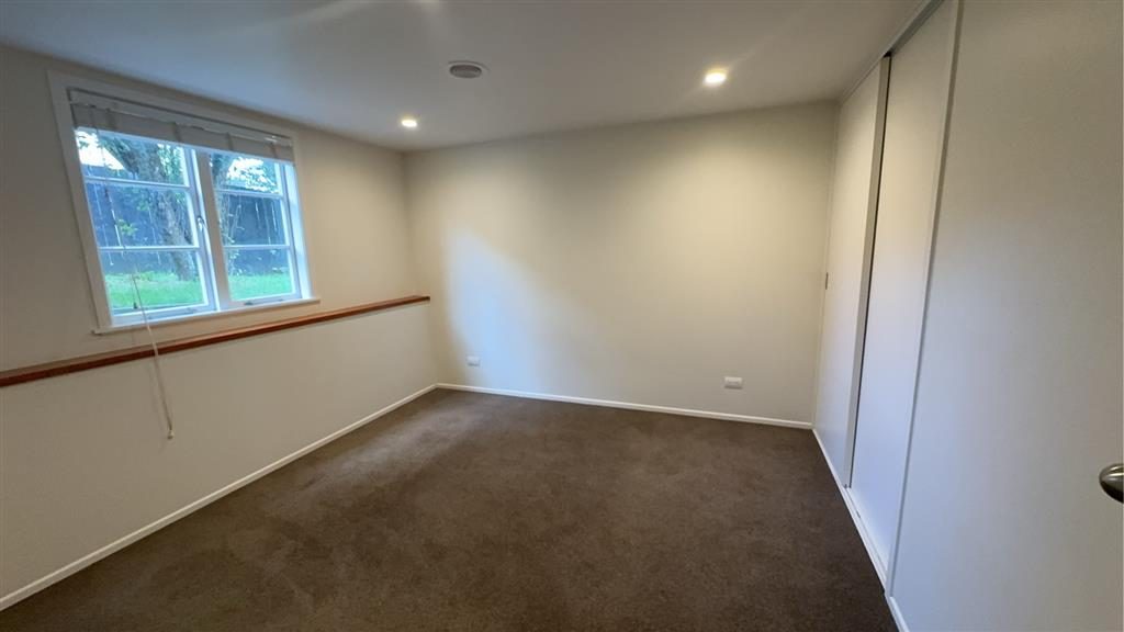 19 Awaroa Road, Sunnyvale, Auckland - Carousel 40