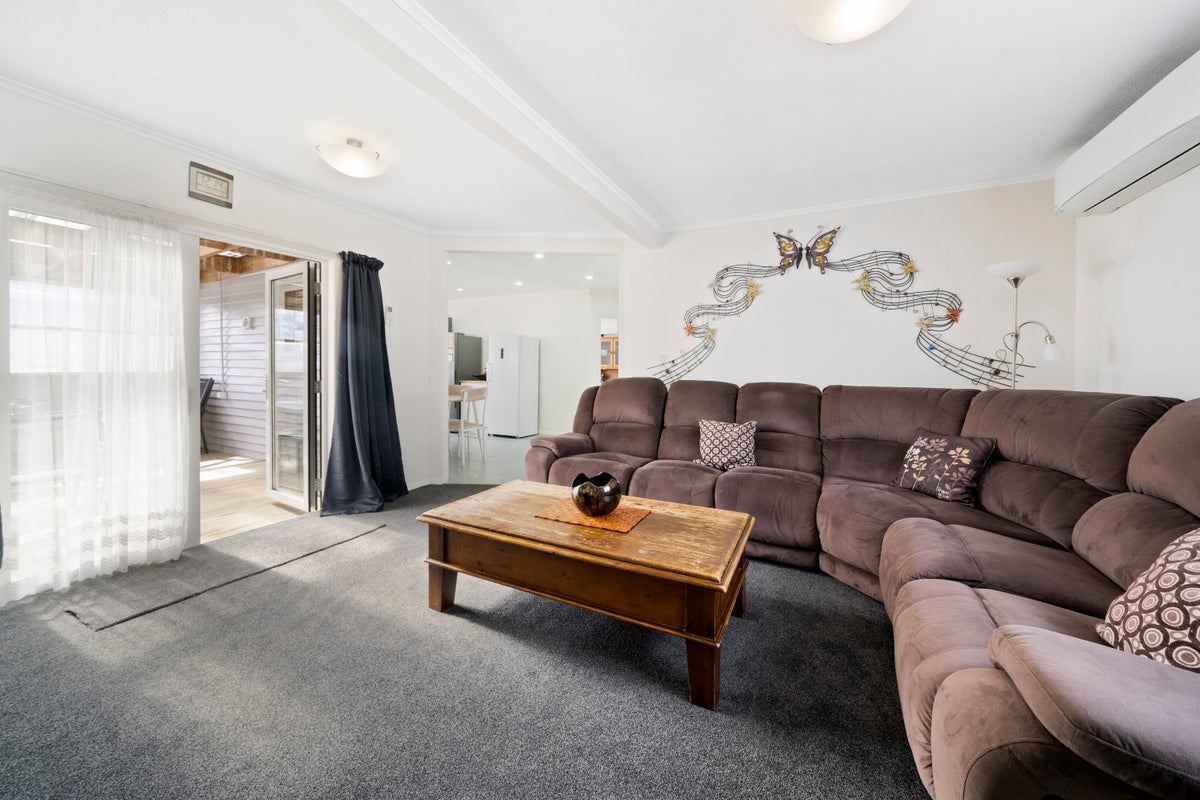 23 Fitzherbert Road, Wainuiomata, Lower Hutt - Carousel 1