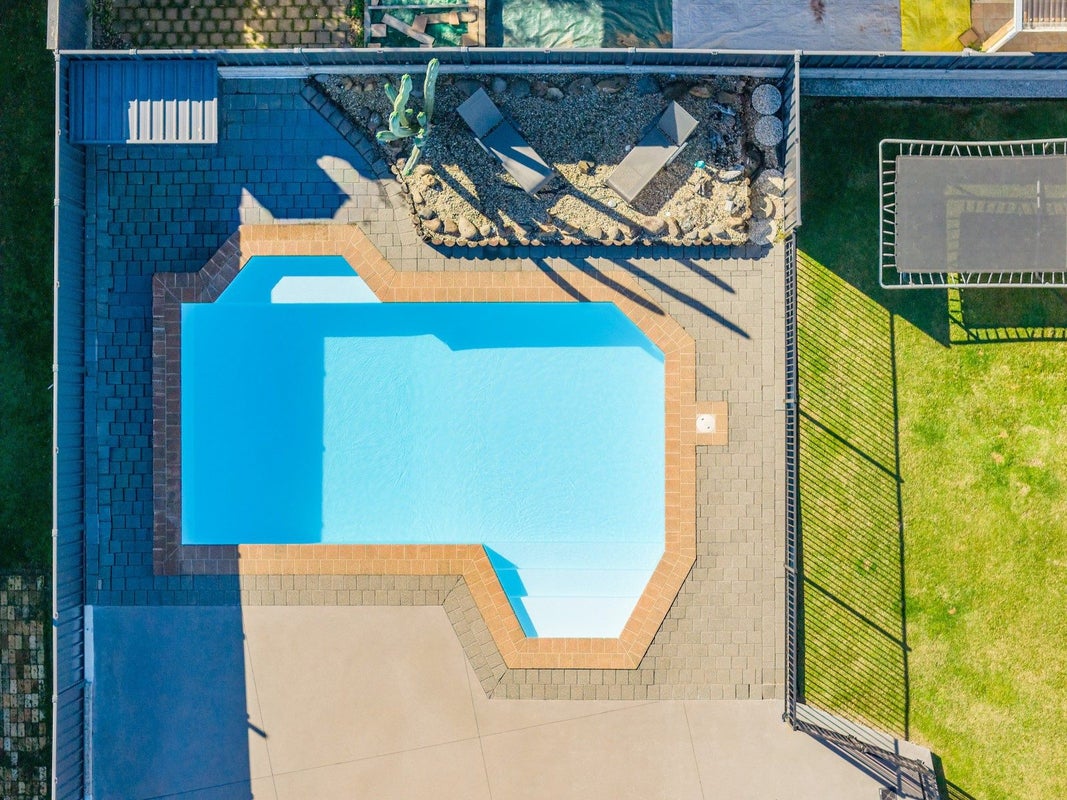 17 Seamer Place, St Andrews, Hamilton - Carousel 2