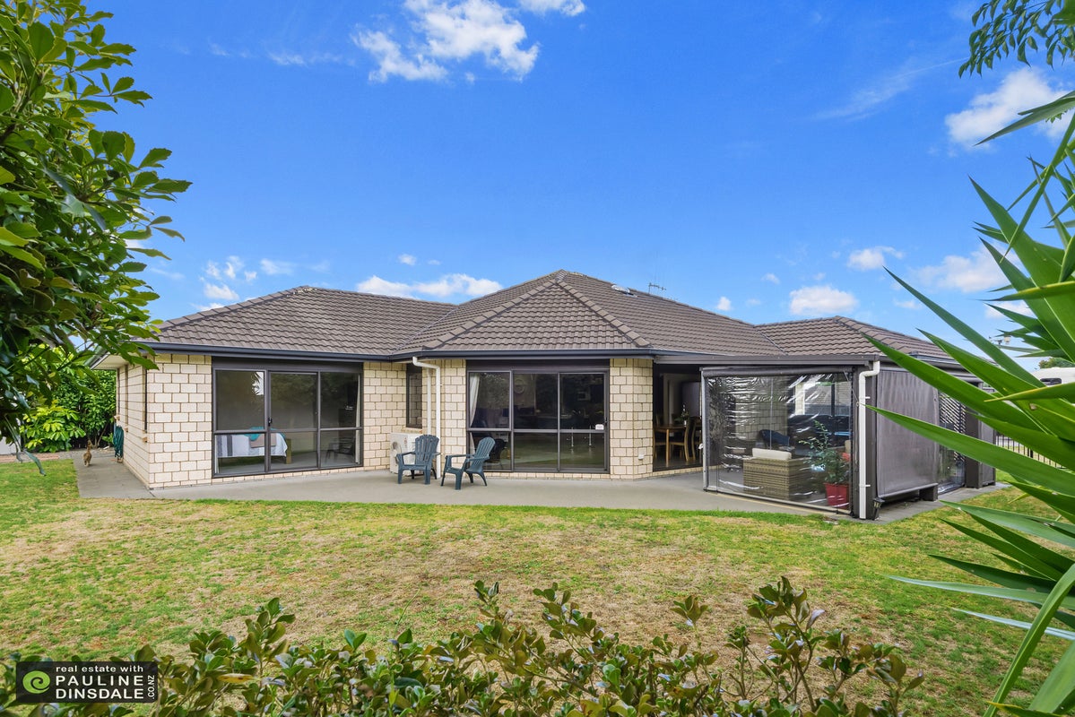6 Bonselaar Drive, Kamo, Whangarei - Carousel 1