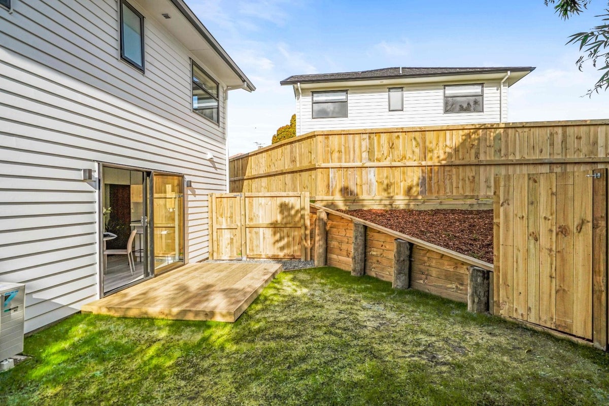 2/21 College Place, Chartwell, Hamilton - Carousel 11