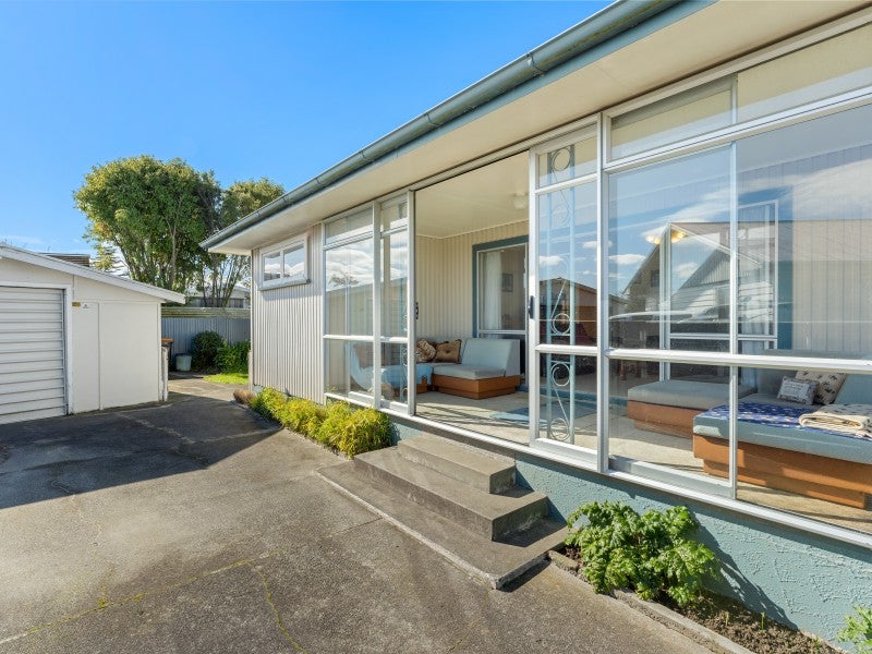 6 Cohen Place, Milson, Palmerston North - Carousel 2