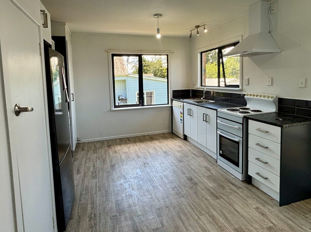 62B Gordon Road, Western Heights, Rotorua - Carousel 2