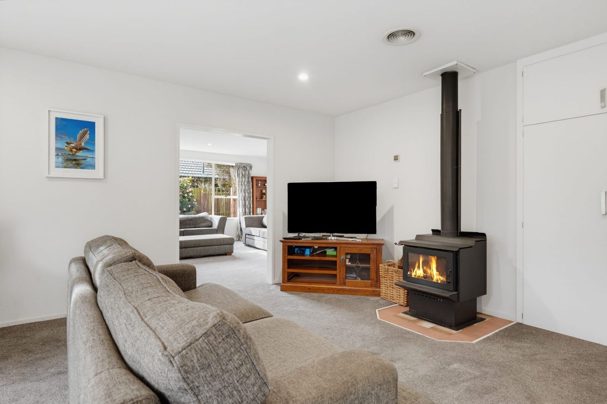 16 Sabys Road, Halswell, Christchurch - Carousel 2