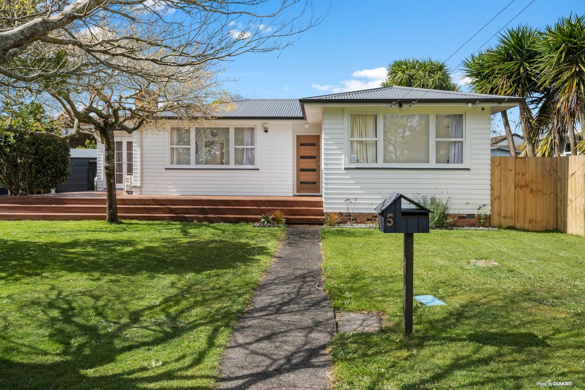 5 Viola Place, Papakura, Papakura - Carousel 1