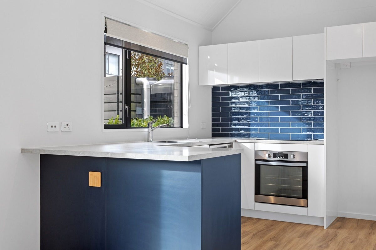 3/116 Champion Street, Edgeware, Christchurch - Carousel 2
