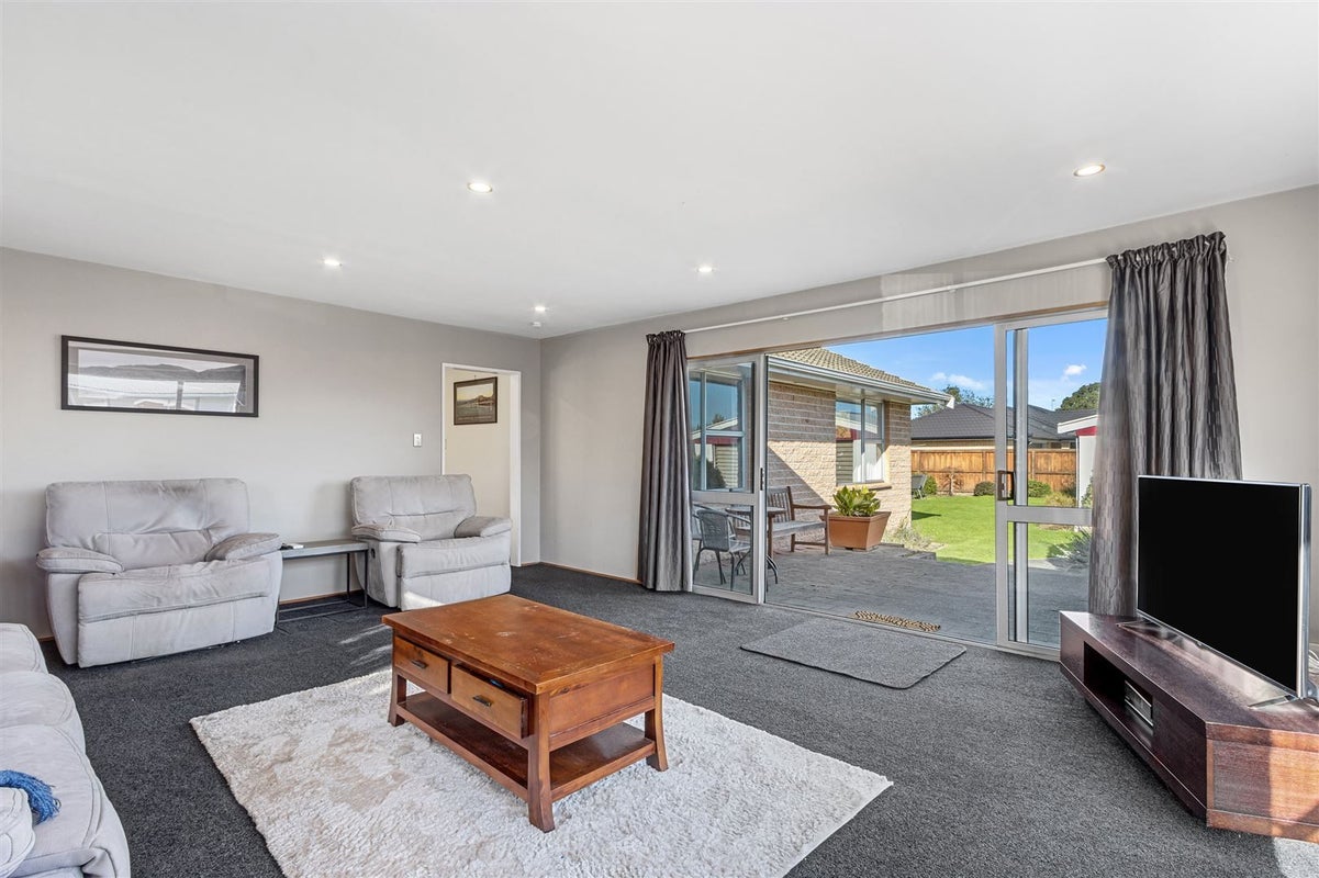16 Thompsons Road, Belfast, Christchurch - Carousel 2