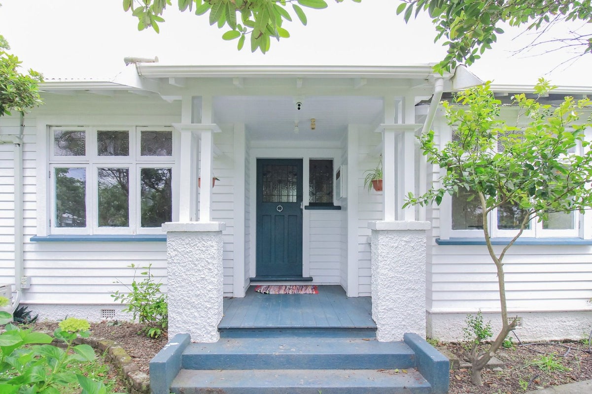 1/34 Birdwood Road, Waterloo, Lower Hutt - Carousel 1
