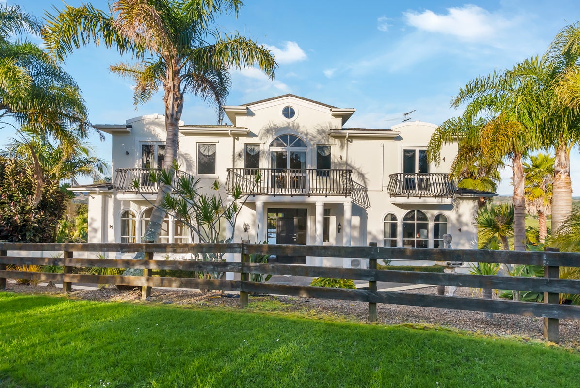 129 Broomfields Road, Howick - Carousel 20