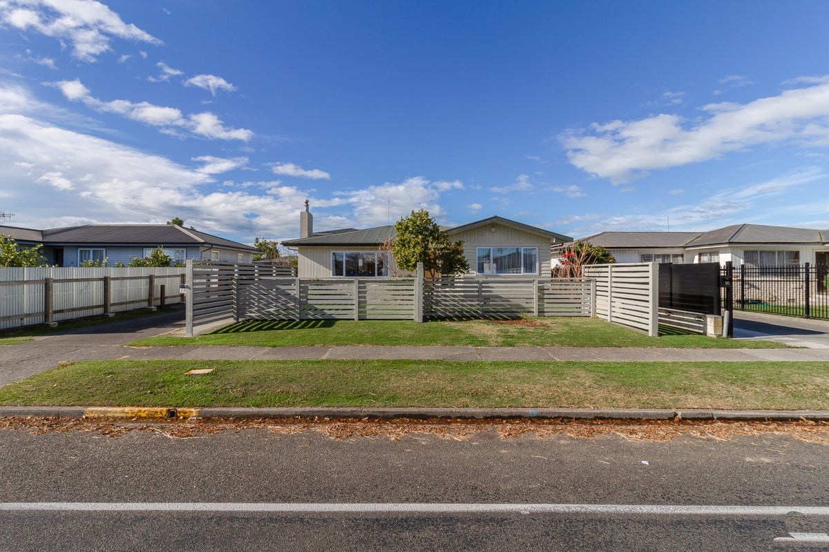 88 Harold Holt Avenue, Onekawa, Napier - Carousel 18