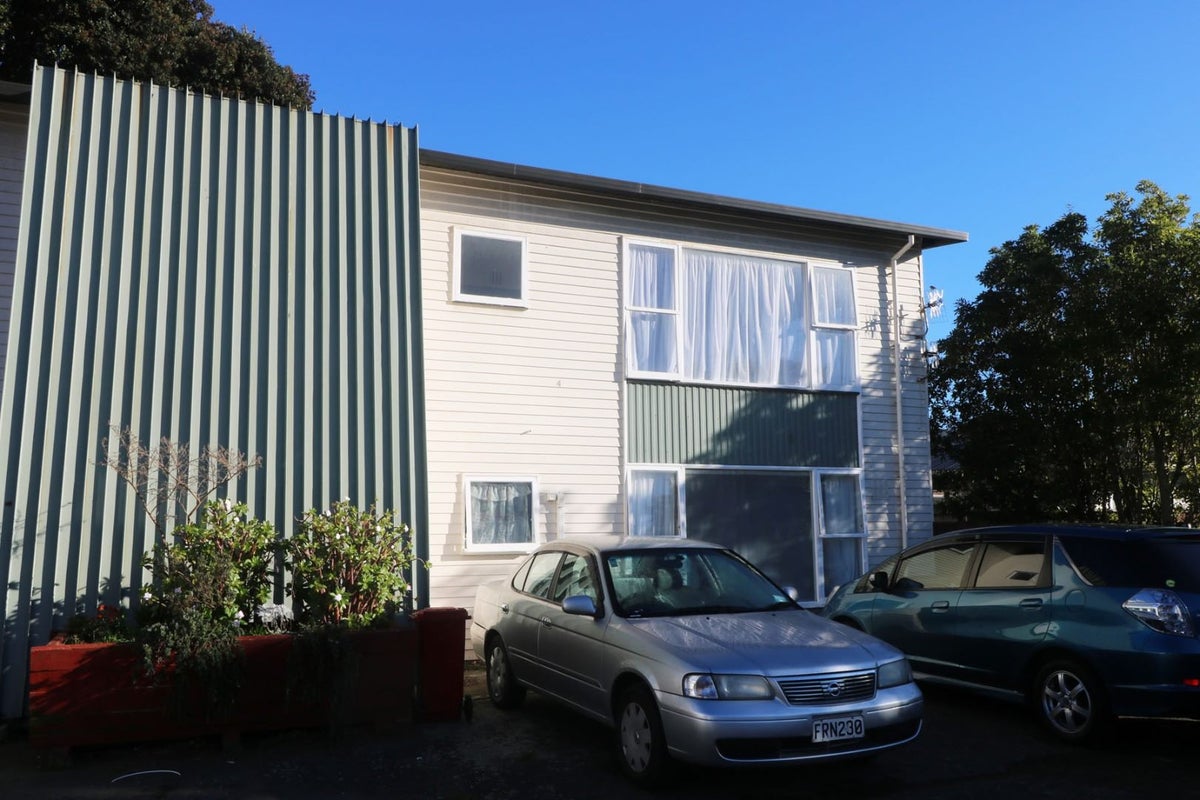 4/253 WATERLOO RD, Hutt Central, Lower Hutt - Carousel 1
