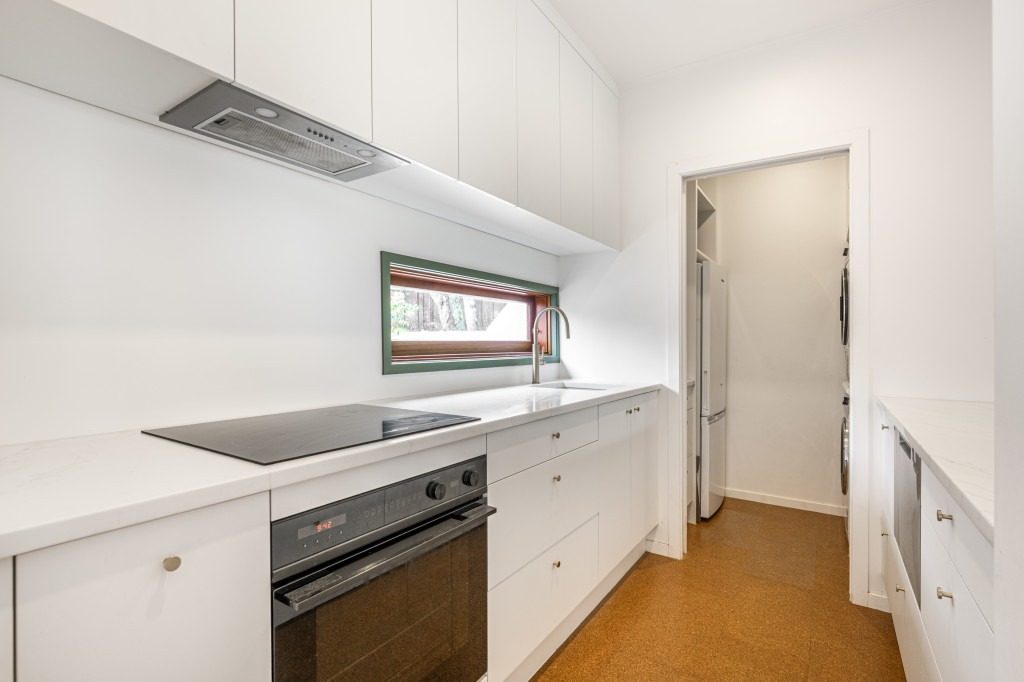 2/14 Fowlds Avenue, Sandringham, Auckland - Carousel 1