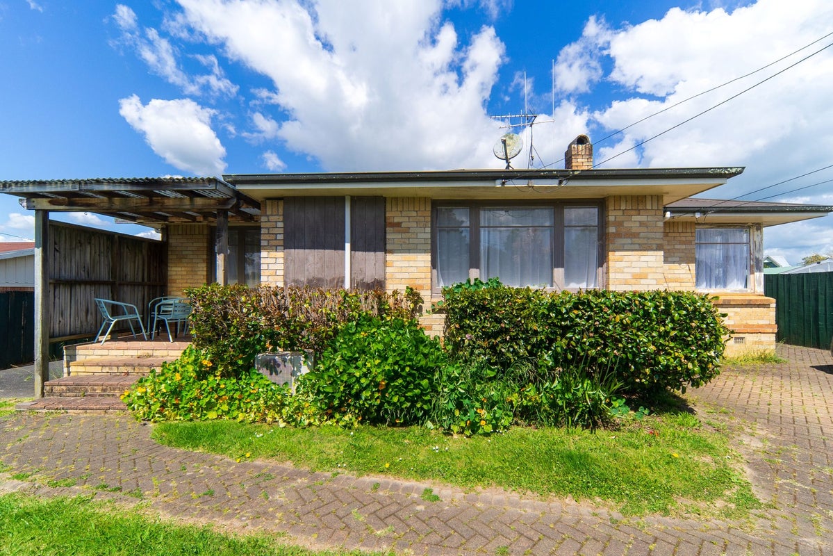 32 Tomin Road, Glenview, Hamilton - Carousel 2