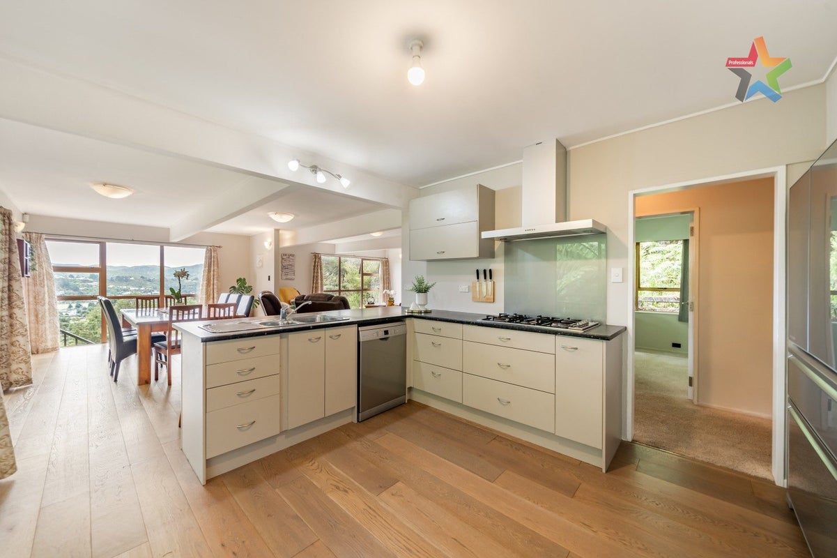 128A Manuka Street, Stokes Valley, Lower Hutt - Carousel 2