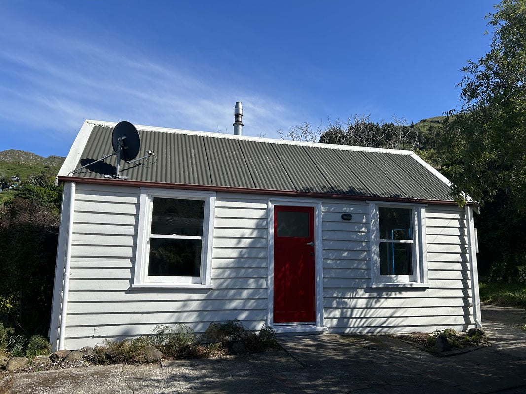 7 Cornwall Road, Lyttelton, Lyttelton - Carousel 1